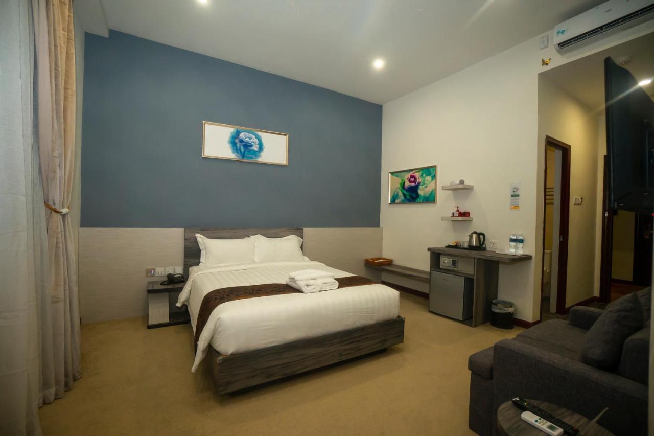 Green Rose Hotel Batam Extérieur photo