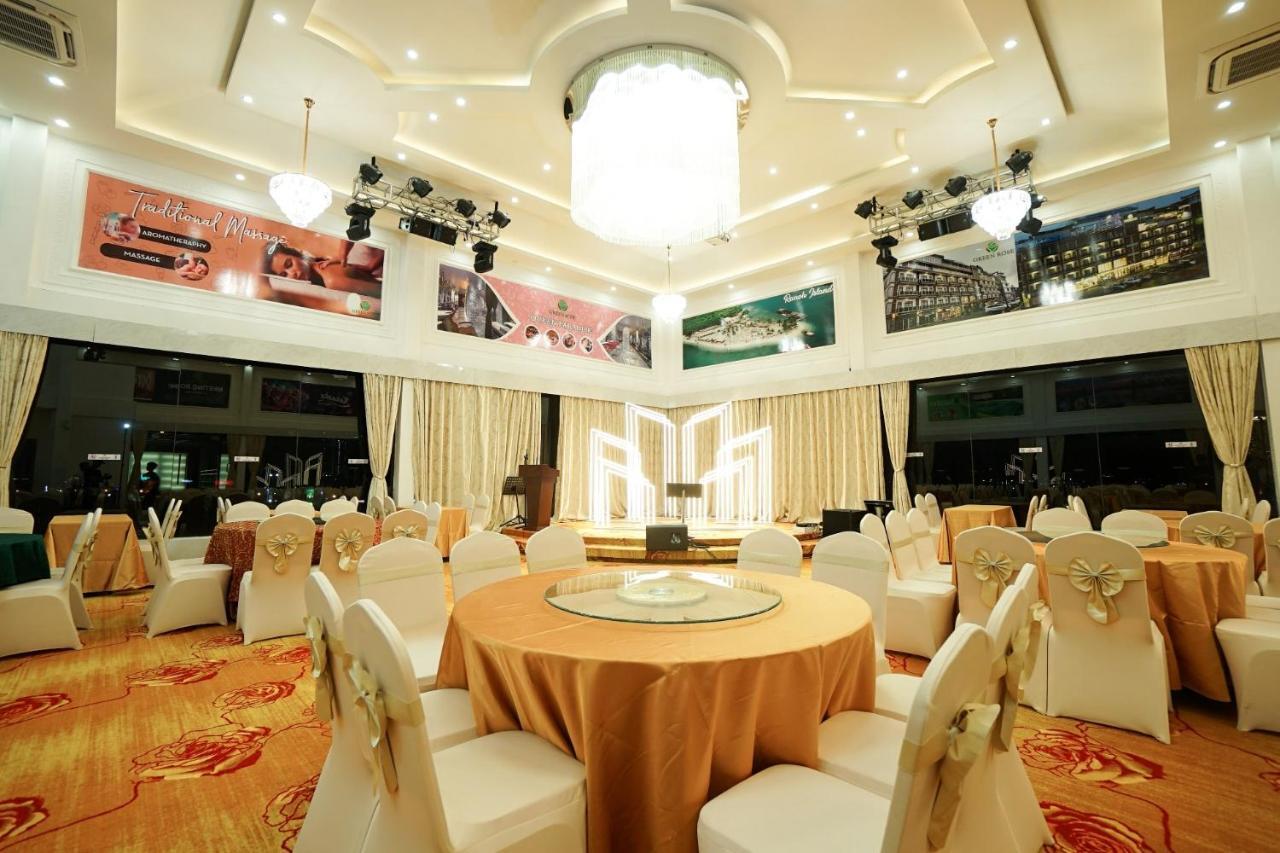 Green Rose Hotel Batam Extérieur photo